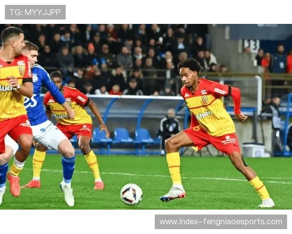 朗斯对阵梅斯：防反战术与定位球优势的赛前推演